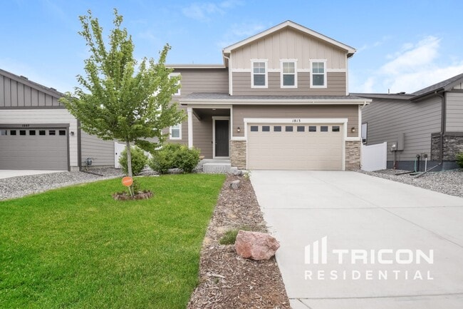 Building Photo - 1813 Paley Dr