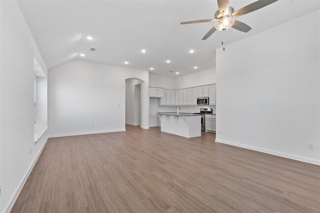 Building Photo - 2403 Doncaster Dr