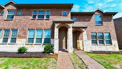 Building Photo - 3329 Solana Cir