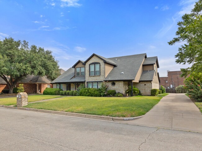 Foto del edificio - 6504 Lago Vista Dr