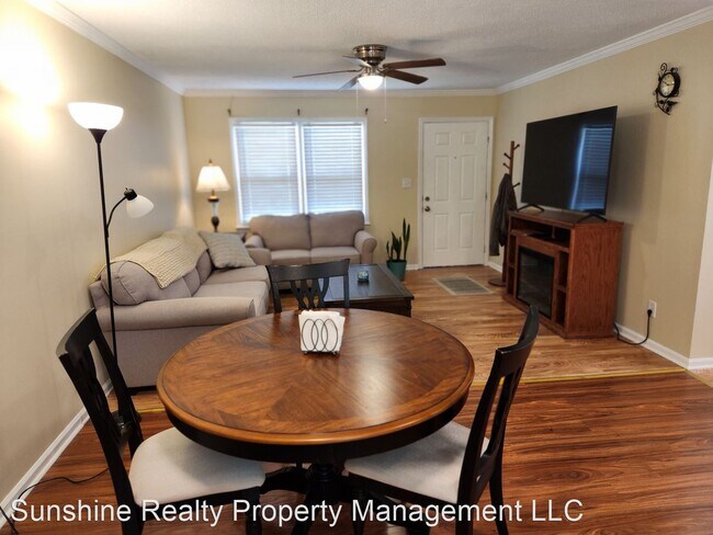 Building Photo - 3 br, 1.5 bath House - 706 Broad St