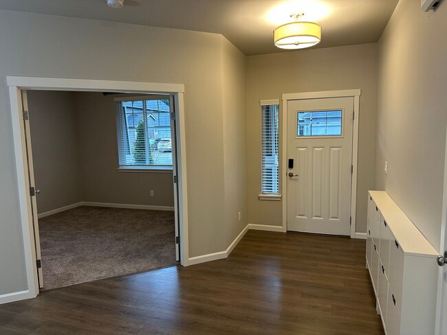 Foto del edificio - New Construction Rental Opportunity