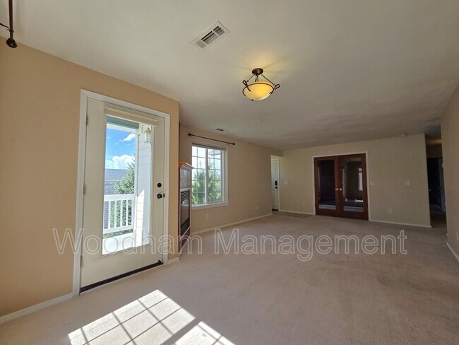 Foto del edificio - 2940 W Villard St