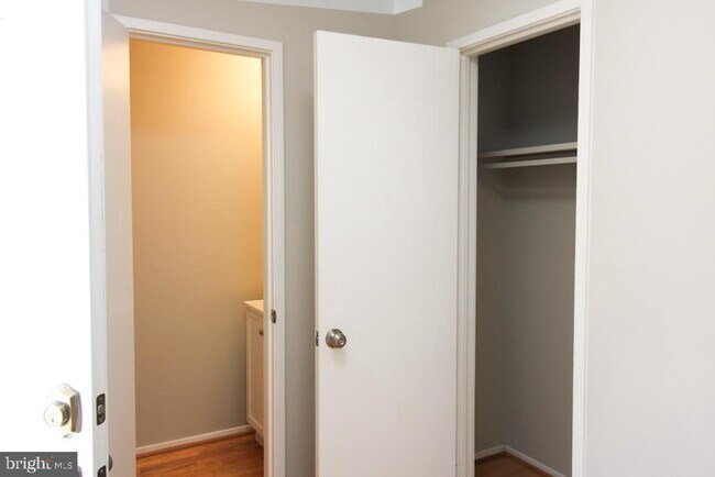 Foto del edificio - 20423 Meadow Pond Pl