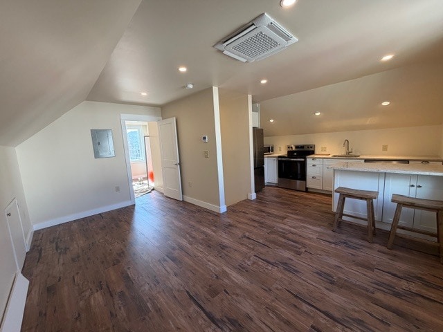 Building Photo - 34 Highland St