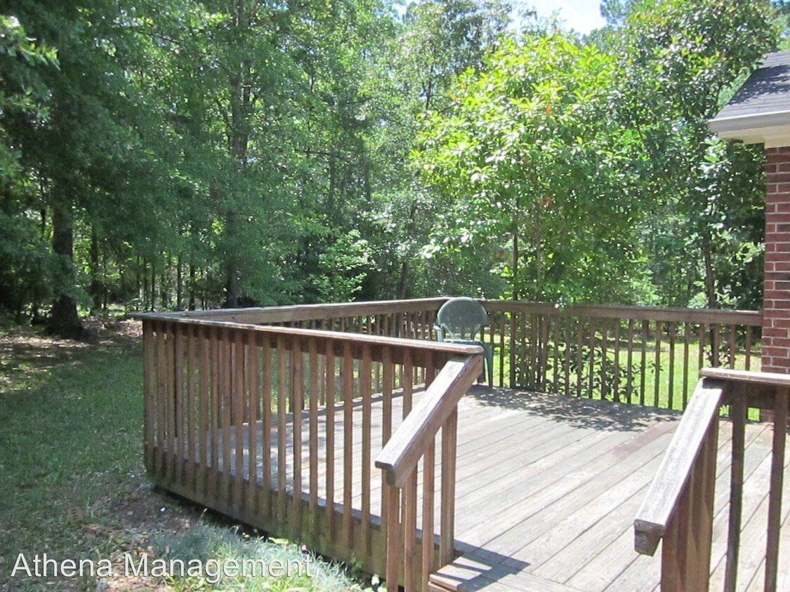 Building Photo - 143 Hidden Timber Ln