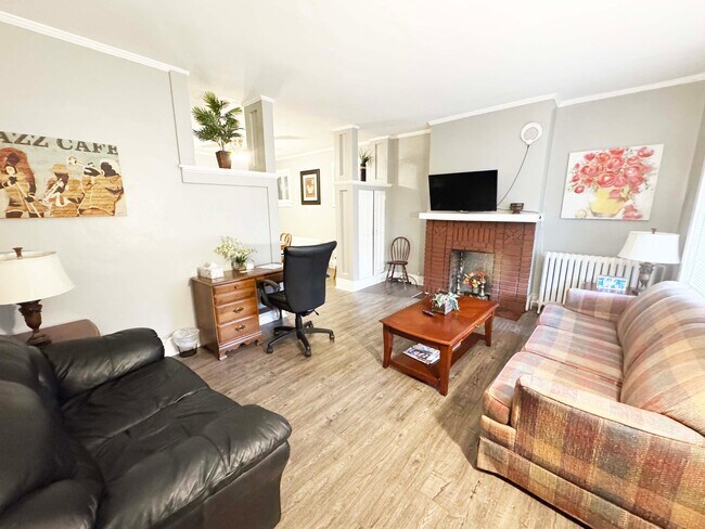 Foto del edificio - 4212 Haldane St