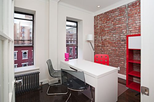 Foto principal - 105 E 3rd St