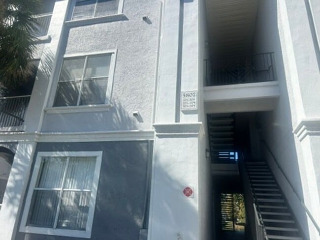 Photo - RIVERVIEW: Allegro Palms - Gated Community... Apartment