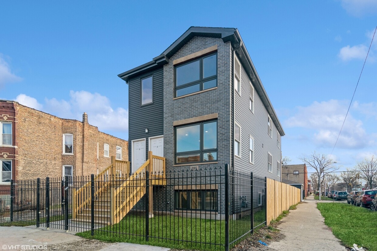 Foto principal - 1101 N Lawndale Ave