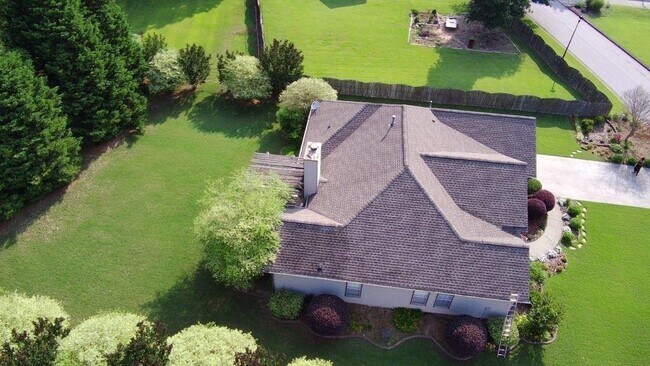 Foto del edificio - 3313 Beech Hollow Ct