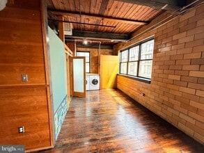Building Photo - 111 W Norris St