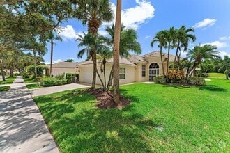 Building Photo - 8485 SE Palm Hammock Ln