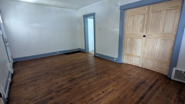 Building Photo - 1371 Stark Ave SW