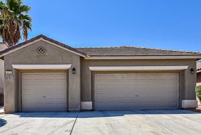 Building Photo - 4013 Keasberry Ave
