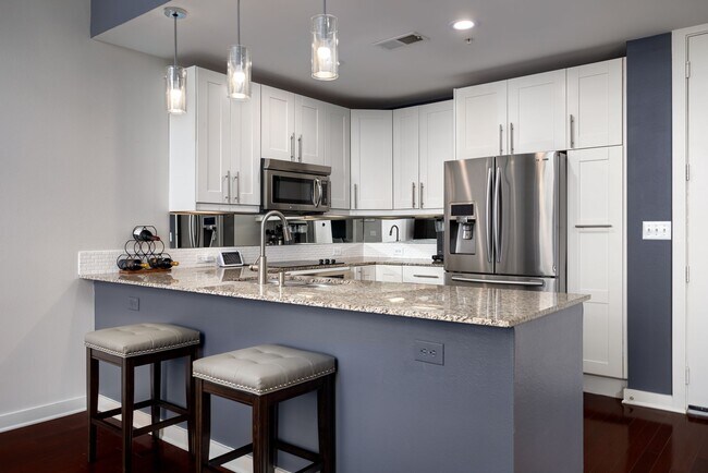 Building Photo - 2608 Museum Way