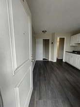 Building Photo - 644 W Caladium Cir