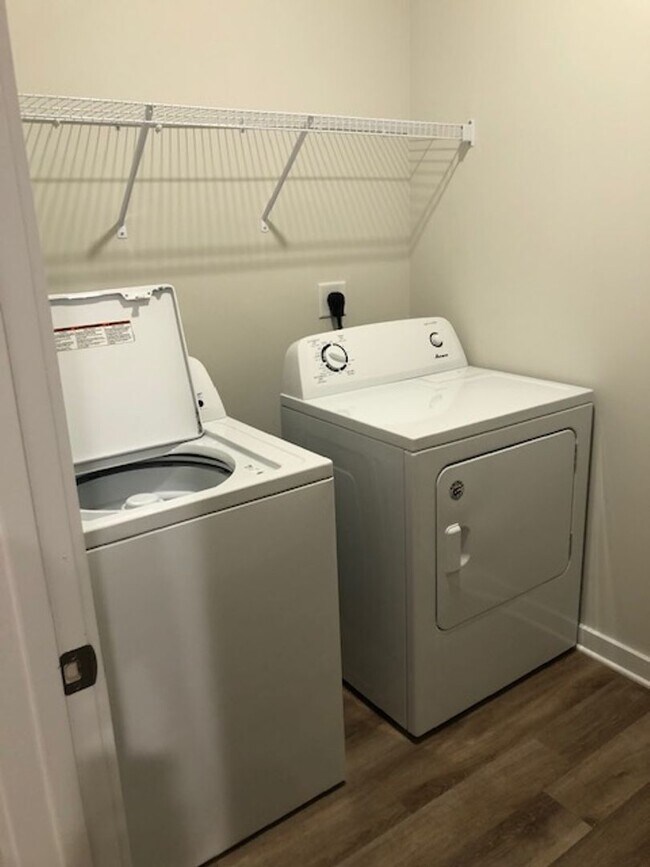 Foto del edificio - Beautiful Townhome in Athens!