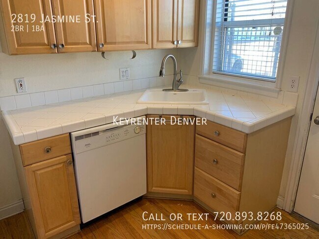 Foto del edificio - Affordable 2BD, 1BA North Park Hill Condo ...
