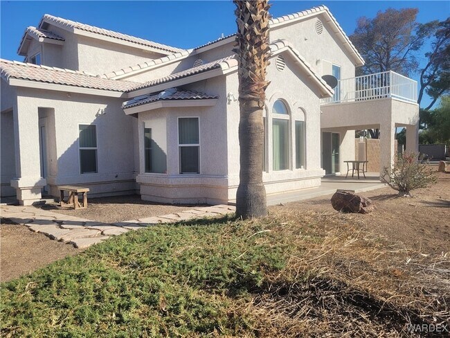 Building Photo - 1204 Pso Del Mar