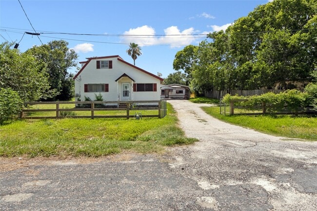 Building Photo - 4820 Palmetto St
