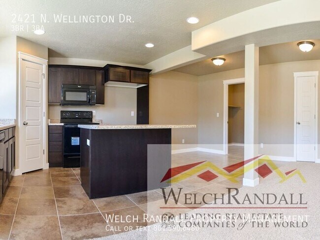 Building Photo - 3 Bedroom 3 Bath Townhome in Harrisville! ...
