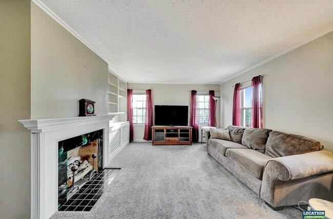 Building Photo - 6830 Morrill Ave