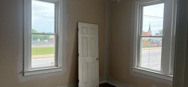 Foto del edificio - Newly Remodeled 2 Bed 1 Bath Home in Downt...