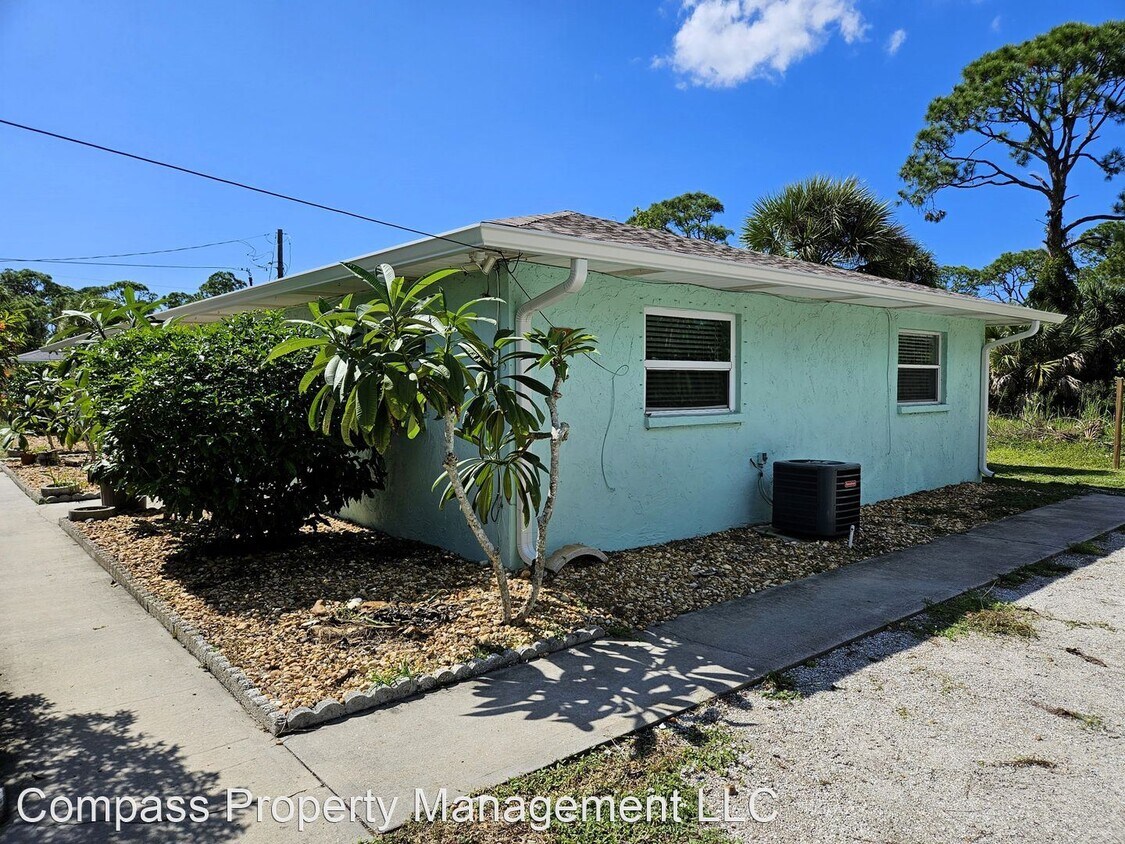 Primary Photo - 2 br, 1 bath House - 636 Olive Street, Unit A