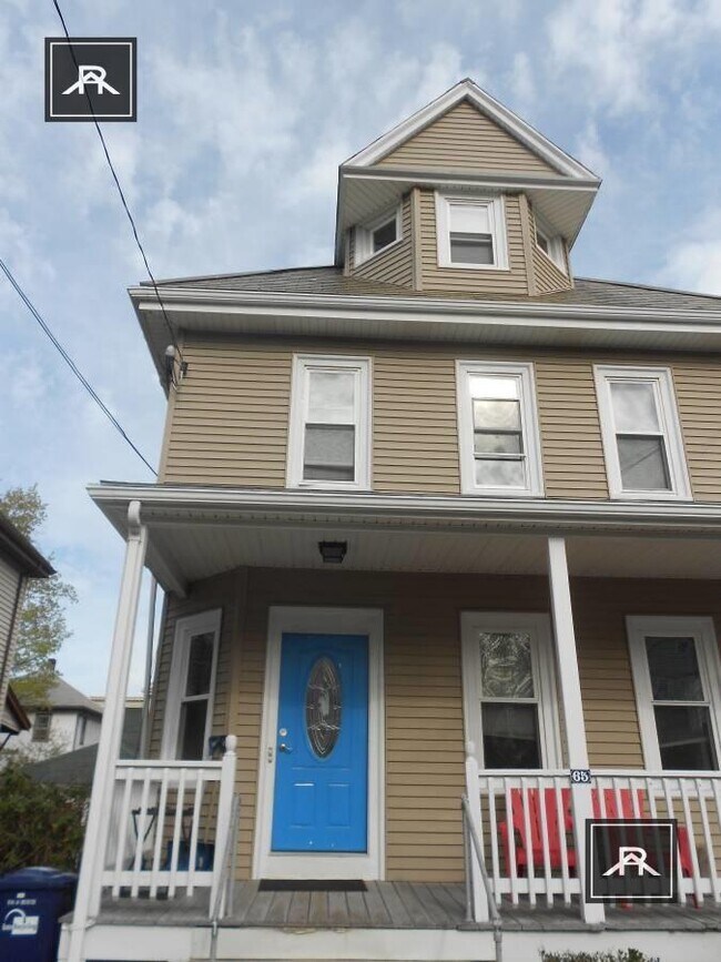 Foto del edificio - 4 bedroom in Brighton MA 02135