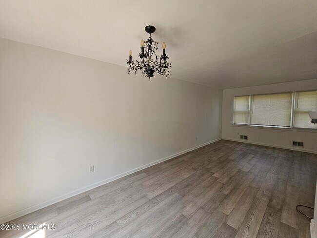 Foto del edificio - 204 Mill Creek Dr