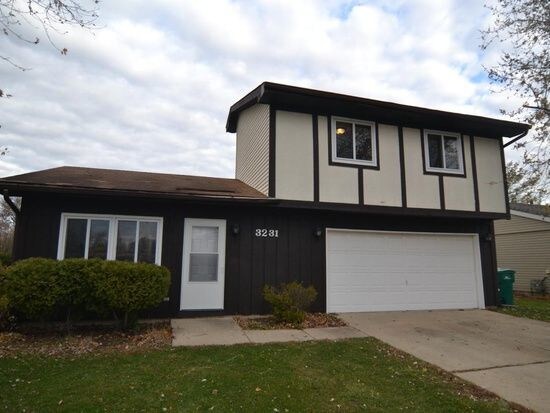 Building Photo - 3231 Windsor Ln