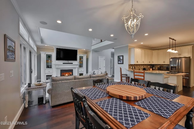 Building Photo - 375 Red Fox Run Dr