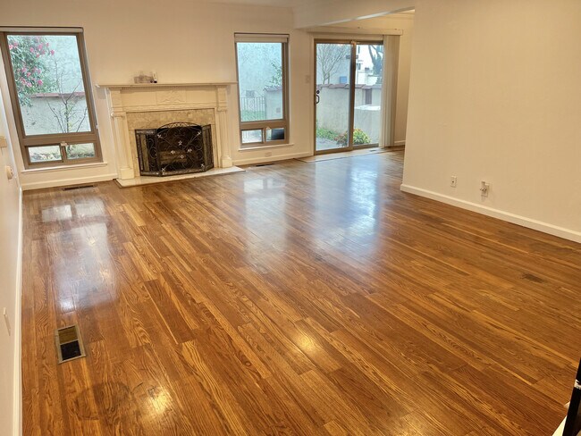 Foto del edificio - 120 Carlton Ave