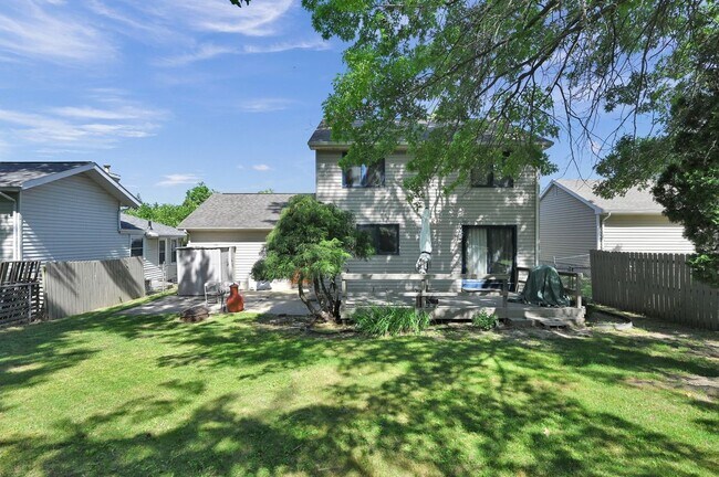 Foto del edificio - 436 Dutch Hill Dr