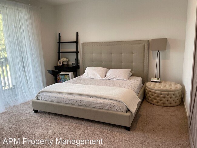 Foto del edificio - 3 br, 3.5 bath House - 426 West Central Ave.