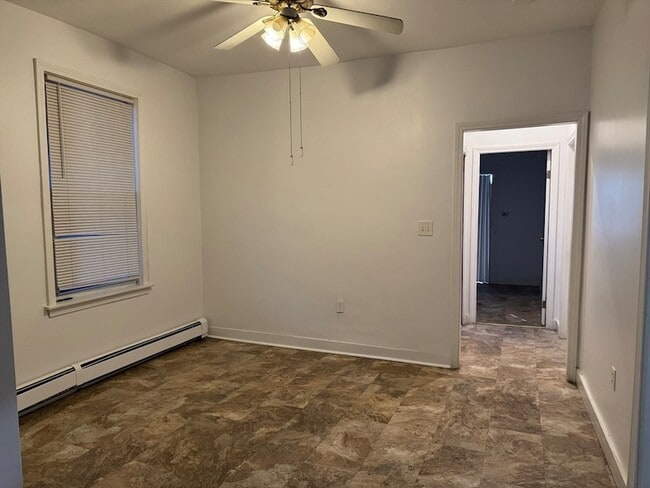 Photo - 184 London St Apartment