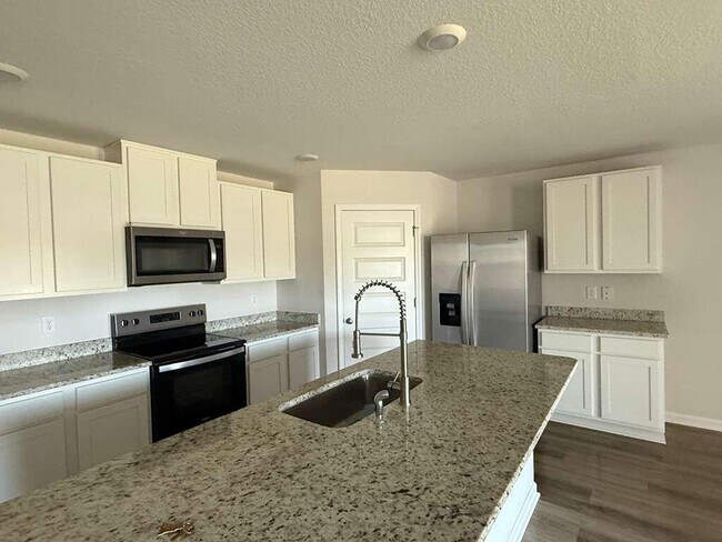 Foto del edificio - 5509 Silverbell Dr