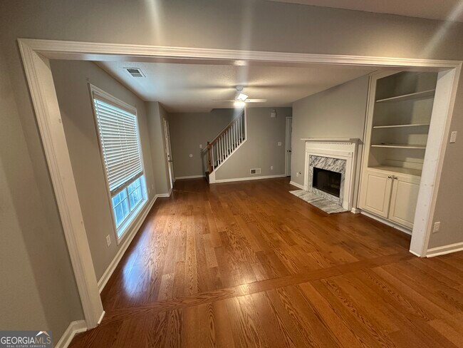 Building Photo - 6180 S Glenn Forest SW