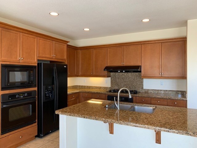 Building Photo - 8178 Damico Dr