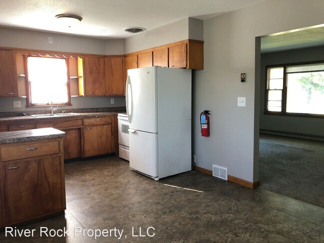 Building Photo - 5 br, 2 bath House - 1604 3rd Street South