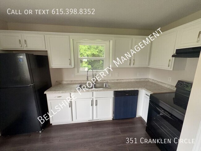 Foto del edificio - 351 Cranklen Cir