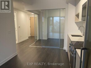 Building Photo - 799 The Queensway