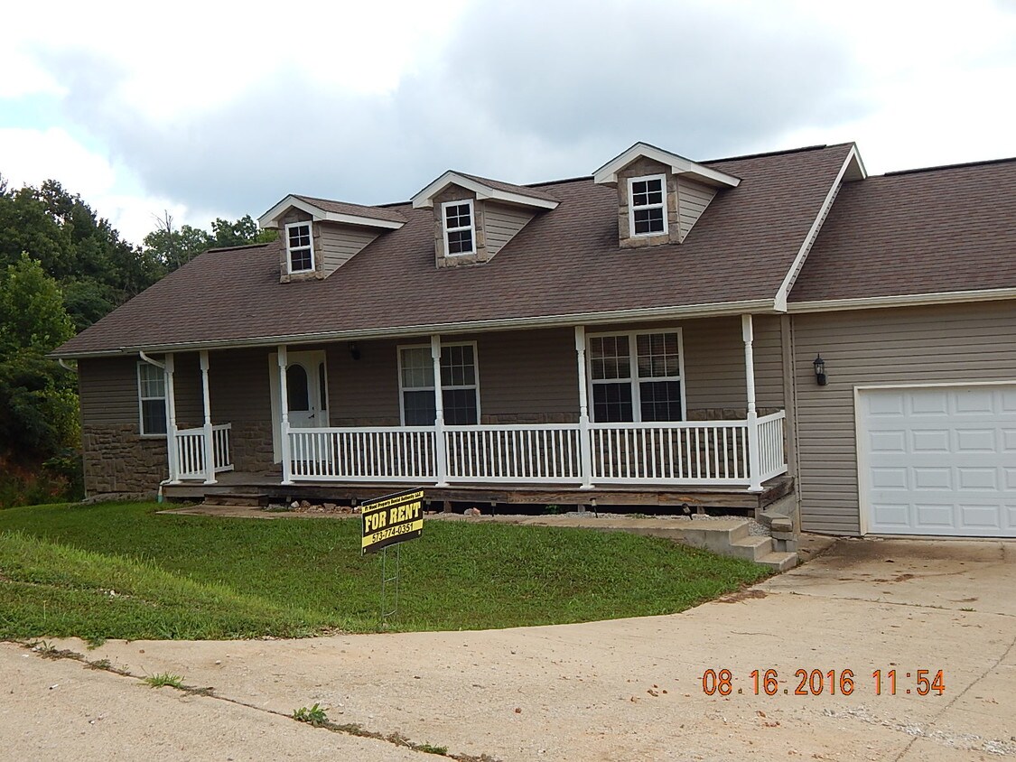 21504 Horizonway Ln, Saint Robert, MO 65584 House Rental in Saint