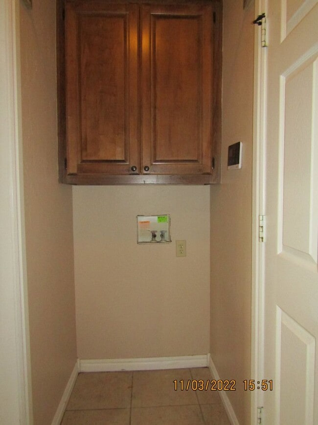 Building Photo - PETS NEGOTIABLE  !!!