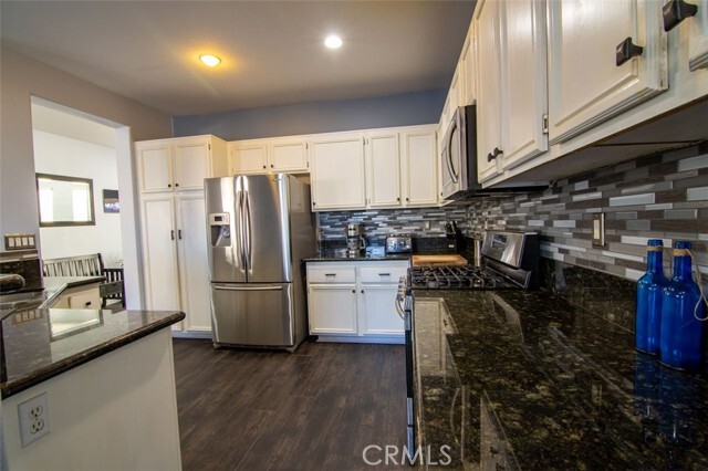 Foto del edificio - 13411 Hawthorn Ave