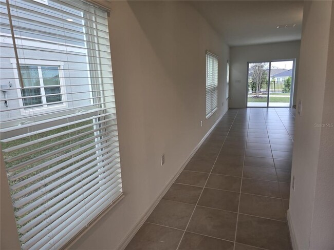 Foto del edificio - 757 Stoney Pointe Cir