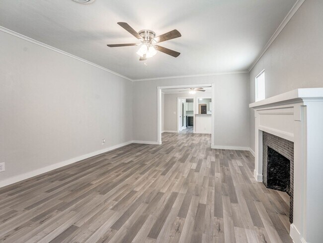 Foto del edificio - 3 bed, 2 bath home in Shawnee!