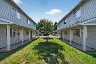 Building Photo - 470-470 W Gloucester St