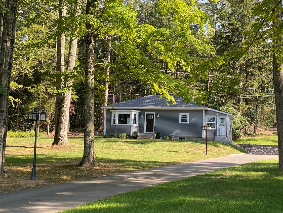 Primary Photo - 532 Matson Hill Rd